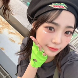 Siyeon gallery image