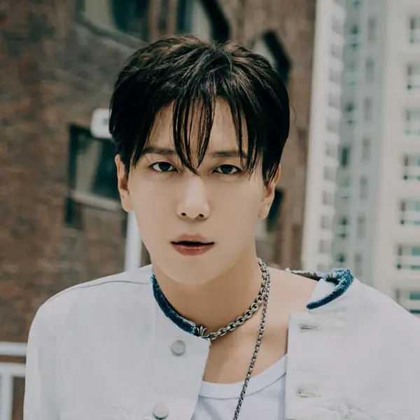 Image de galerie de Jung Yonghwa