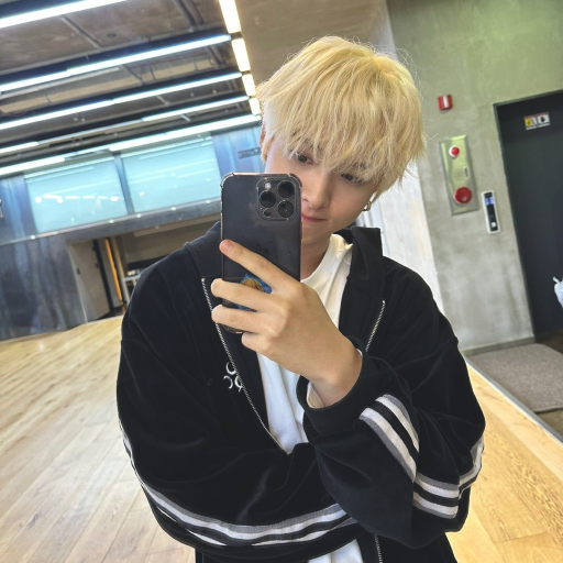 عکس گالری Lee Hanbin