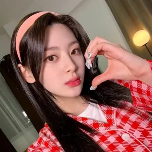 Seeun gallery image