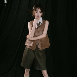 Long Yunzhu gallery image