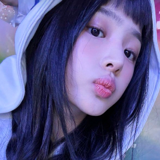 Minji gallery image