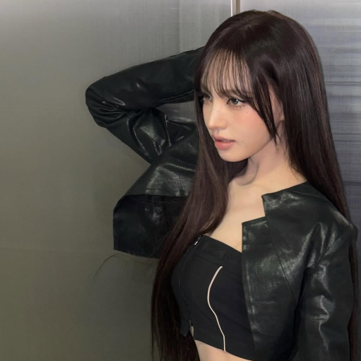 Liz gallery image