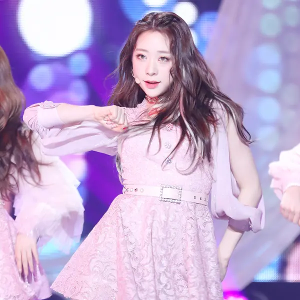 Yeonjung gallery image