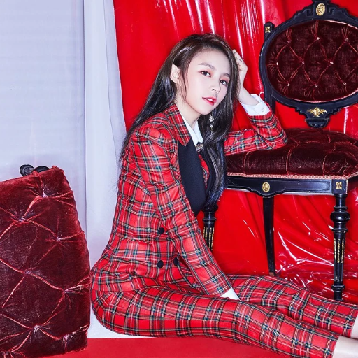 Elkie gallery image