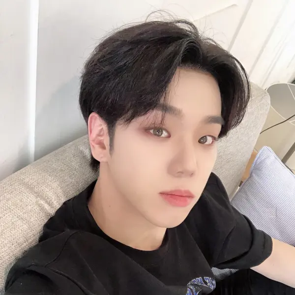 Kim Byeongkwan galerijafbeelding