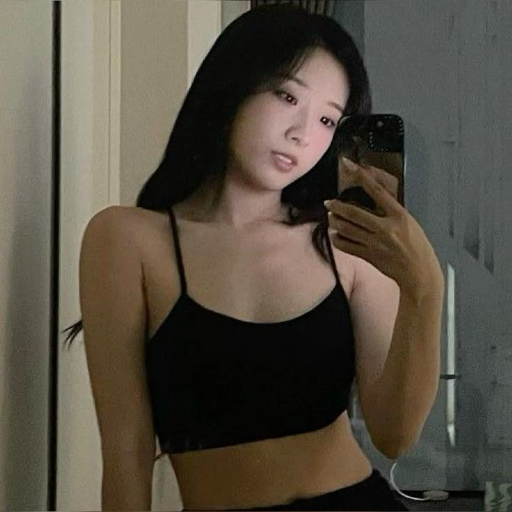 HaSeul gallery image