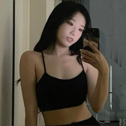 HaSeul gallery image