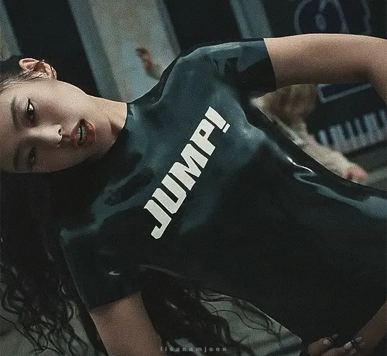 Jennie gif
