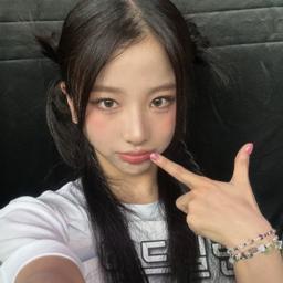 Chloe Young gallery image