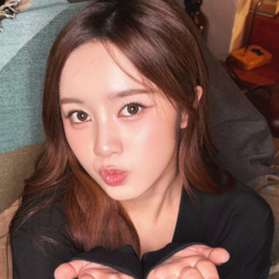 Elisia gallery image