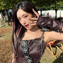 Leeseo gallery image