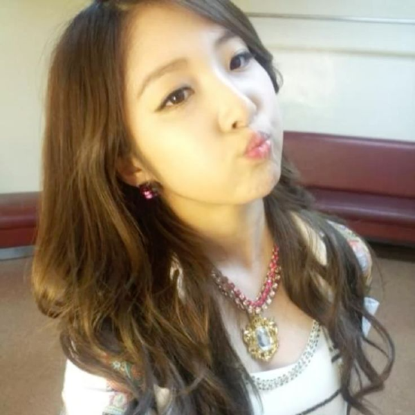 Imagem da galeria de Jihyun
