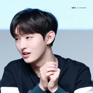 Jisung gallery image