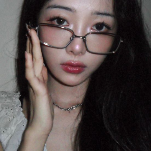 Larawan sa gallery ni Yeyoung