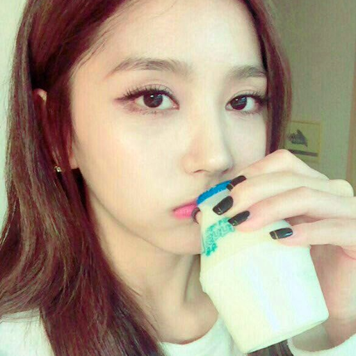 Yooyoung galerijafbeelding