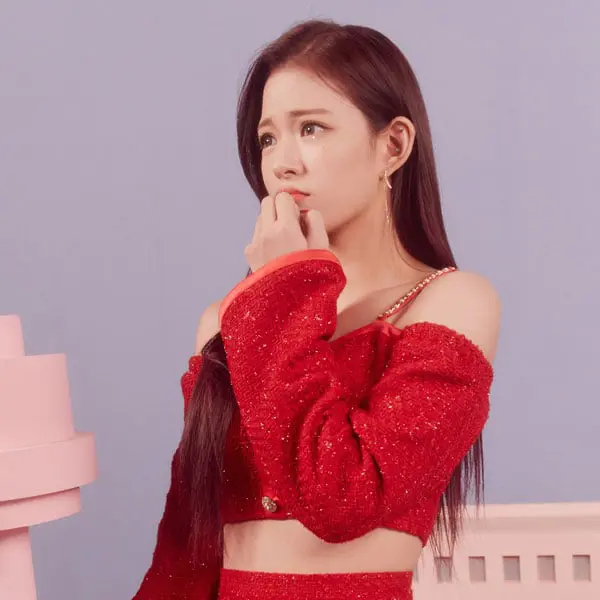 Chaeyoung gallery image