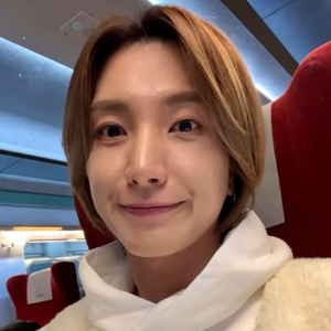 Leeteuk gallery image