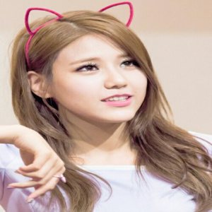 Shin Hyejeong gallery image