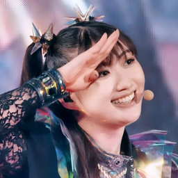 MOMOMETAL gallery image