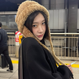 Chaeryeong gallery image