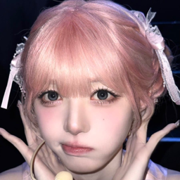 Kim ChaeWon gallery image