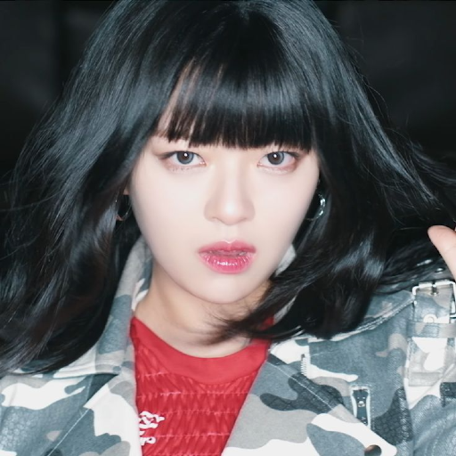 Jeongyeon gallery image
