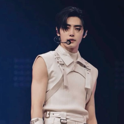 Sunghoon gallery image