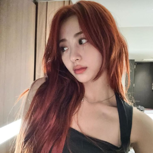 Huh Yunjin 2