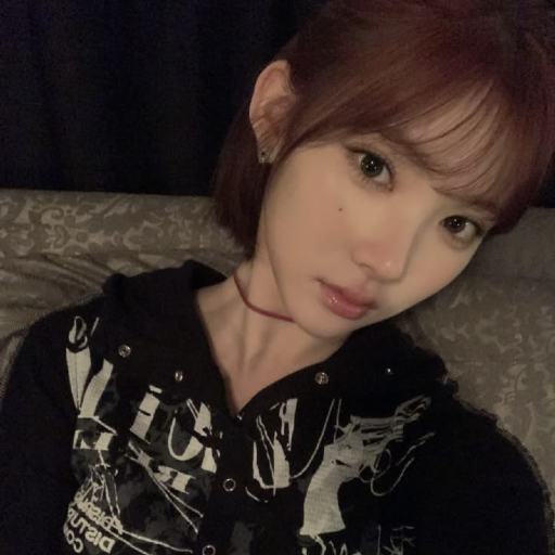 Jiwoo gallery image