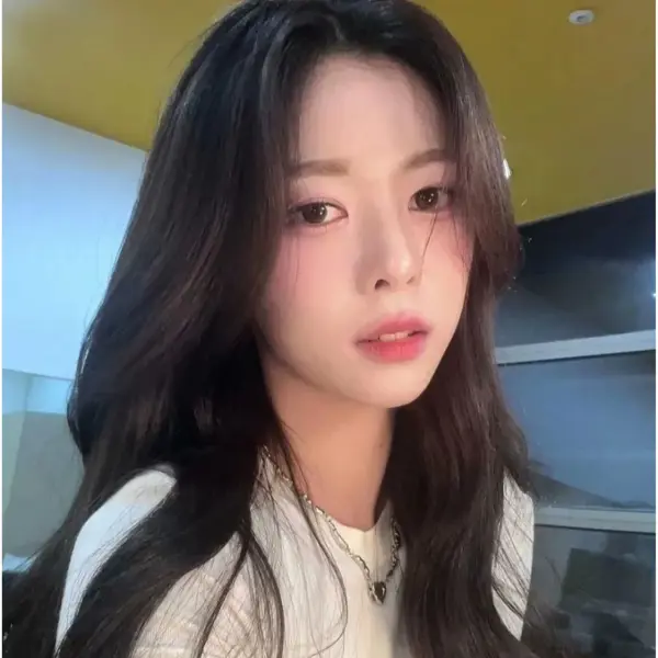 DaHyun gallery image