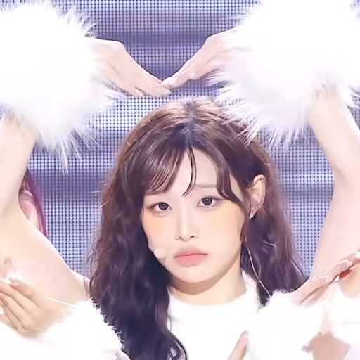 Chuu gallery image