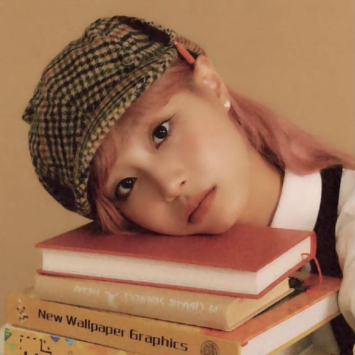 Chuu gallery image