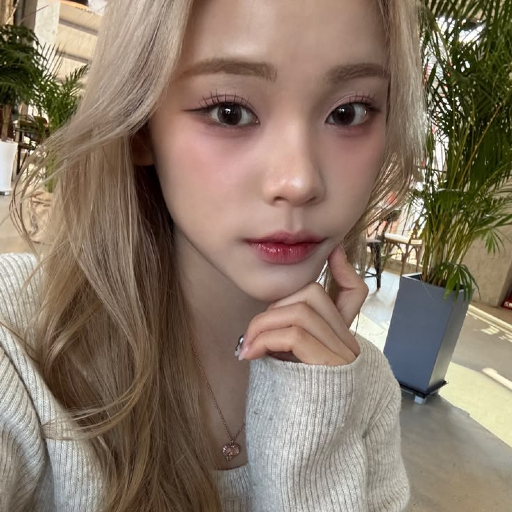 Sihyeon gallery image