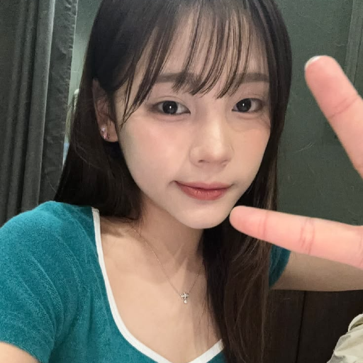 Sihyeon gallery image