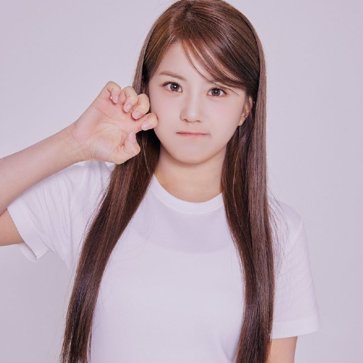 Yuna gallery image