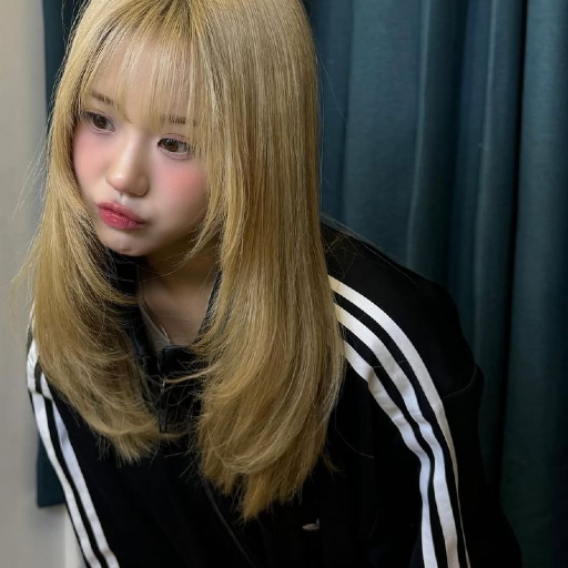 Yuna gallery image
