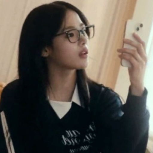 Minji gallery image