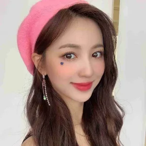Jiwon gallery image