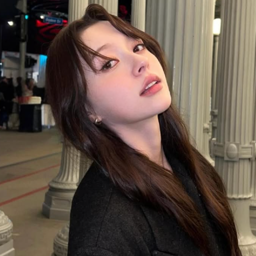 Chanelle Moon gallery image