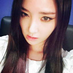 Woohee gallery image