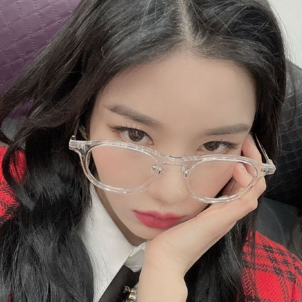 Eunbi gallery image