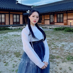 Siyeon gallery image