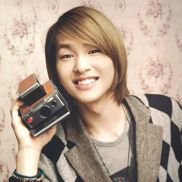 Onew gallery image