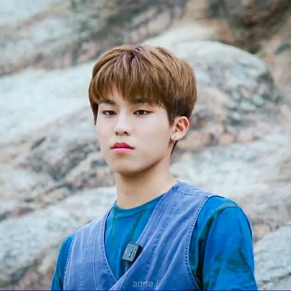 Park Jeongwoo gallery image