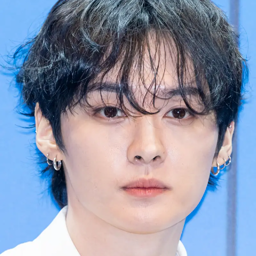 Lee Know gallery image