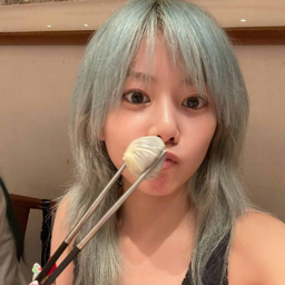 Hinata gallery image