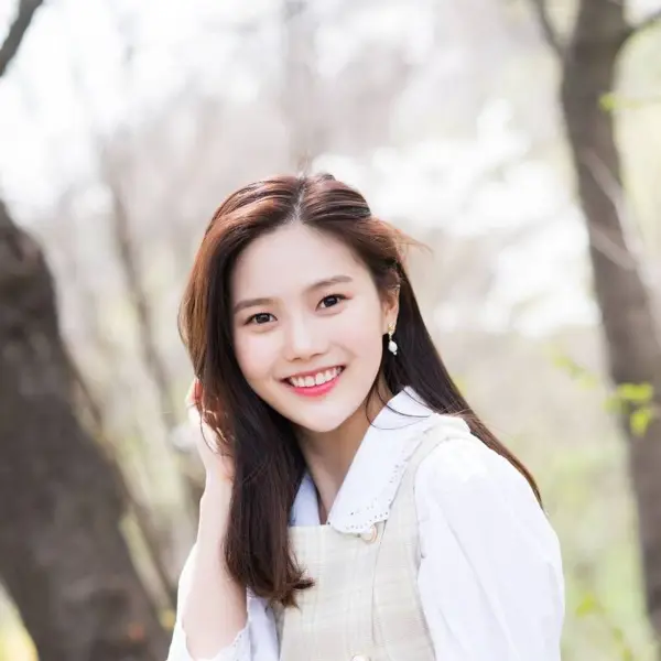 Hyojung gallery image