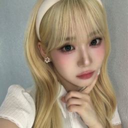 Yoon SeoYeon gallery image