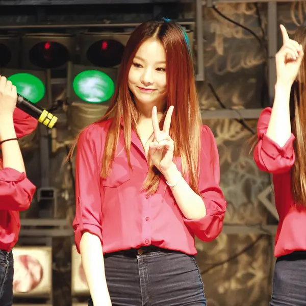 Solji gallery image